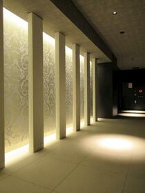 2/2 エントランス