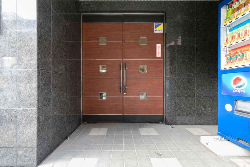 22/22 エントランス