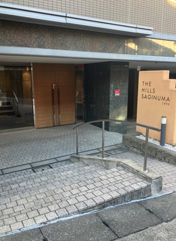 14/14 エントランス