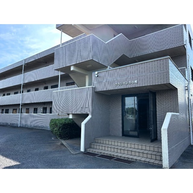 5/5 エントランス