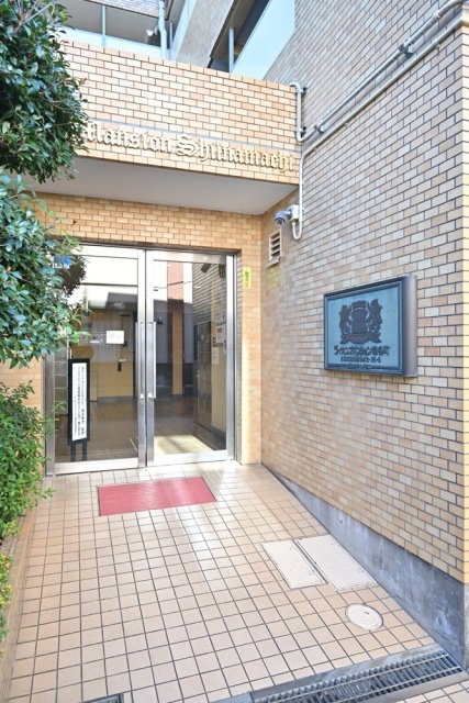 13/14 エントランス