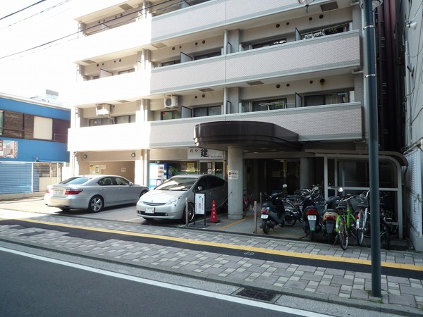 14/21 エントランス