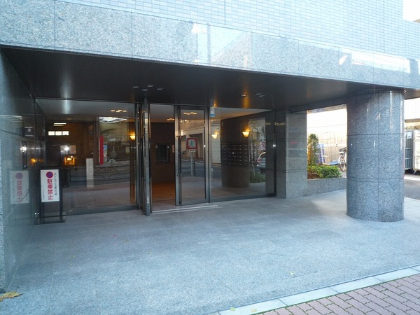 3/4 エントランス