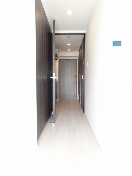 13/14 エントランス