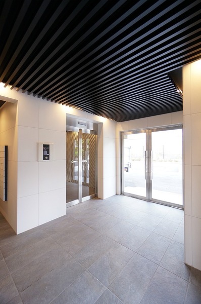 4/5 エントランス