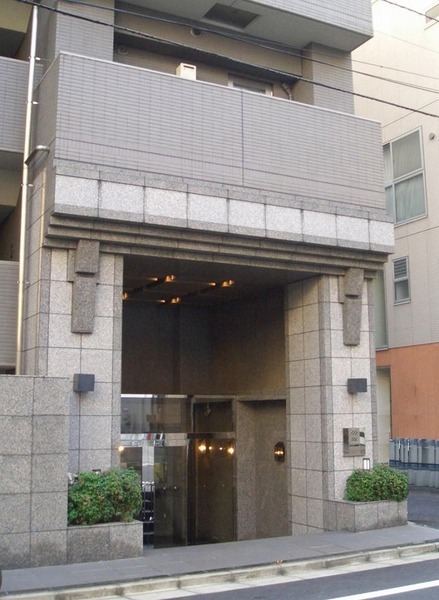 3/4 エントランス