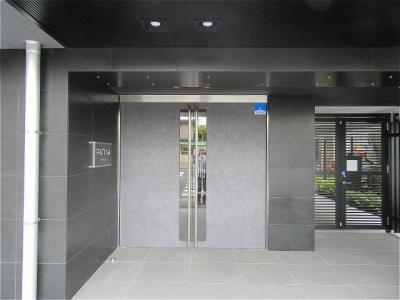 3/4 エントランス