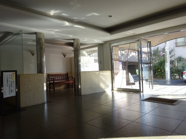 14/14 エントランス