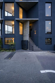 15/16 エントランス