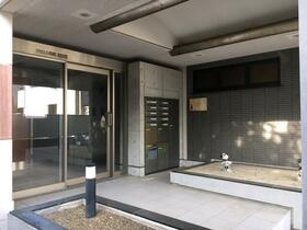 2/2 エントランス