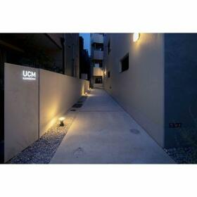 13/13 エントランス