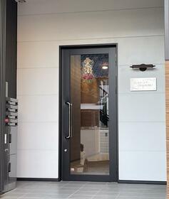 14/14 エントランス