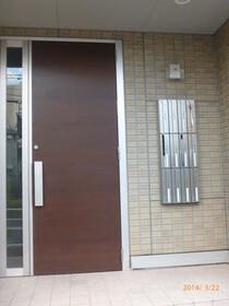 14/14 エントランス