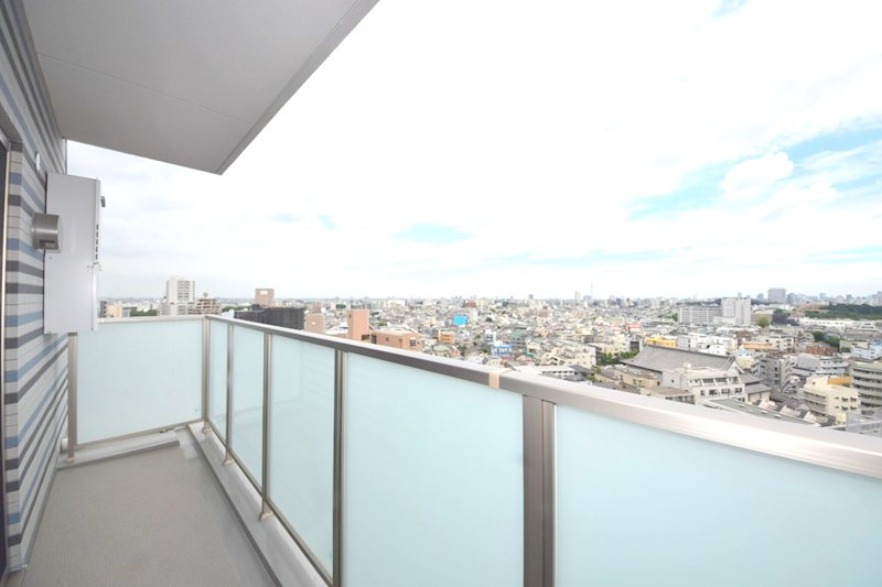 19/28 バルコニー