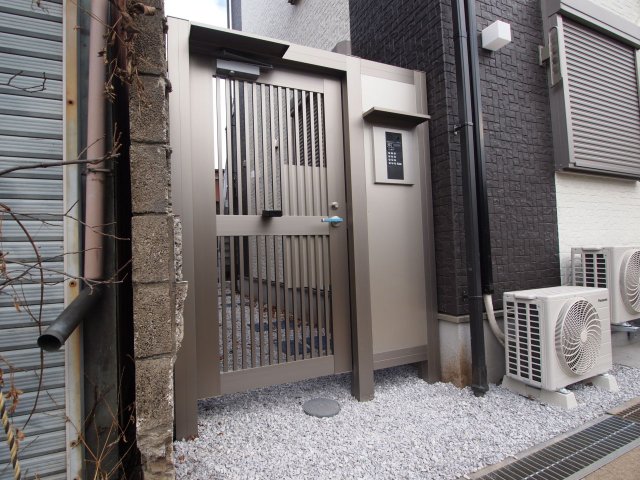 16/29 エントランス