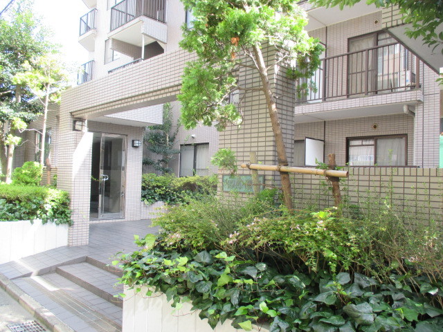 29/29 エントランス