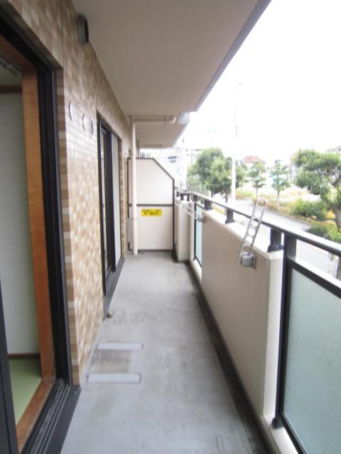 14/28 バルコニー