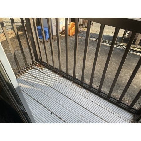 13/19 バルコニー