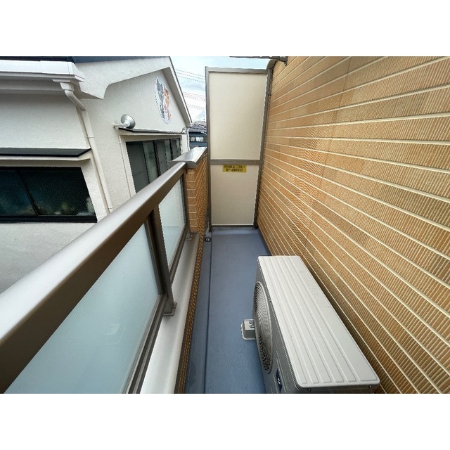 18/28 バルコニー