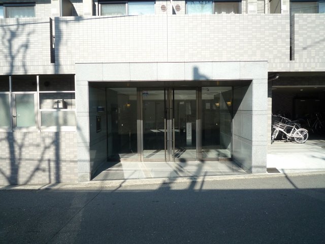 4/5 エントランス