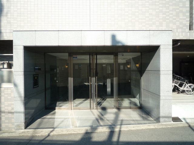 5/5 エントランス