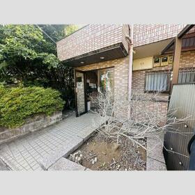 14/15 エントランス