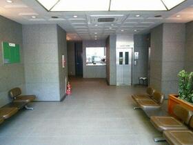 14/14 エントランス