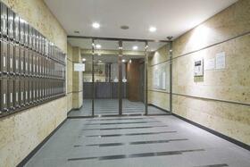 14/16 エントランス