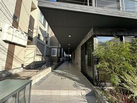 17/17 エントランス