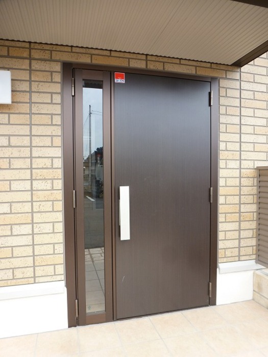 16/20 エントランス