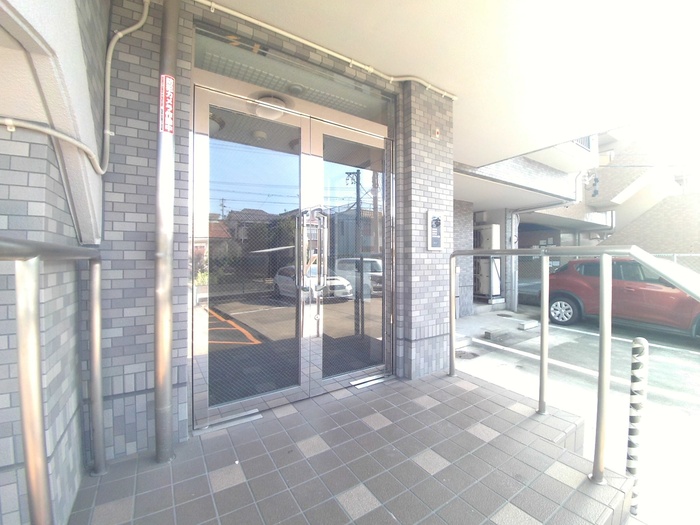 7/11 エントランス