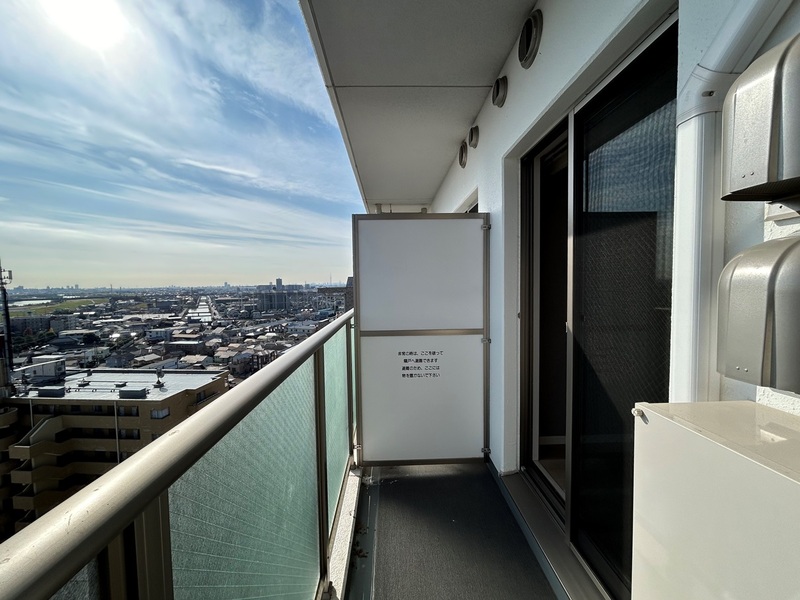 13/18 バルコニー