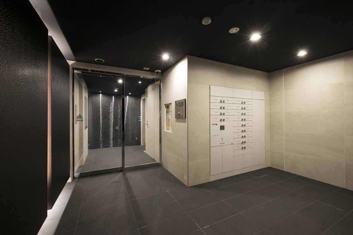 13/20 エントランス