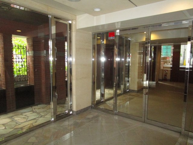 4/5 エントランス