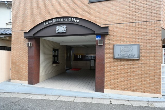 2/10 エントランス