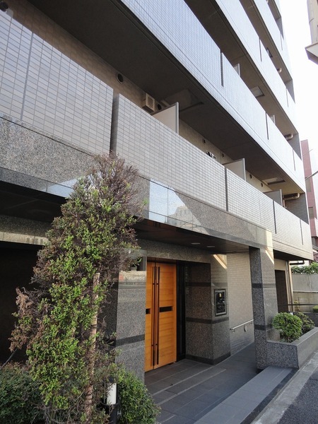 13/15 エントランス