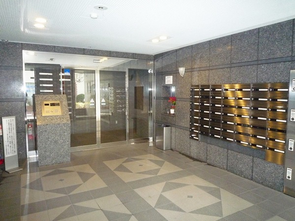 4/4 エントランス