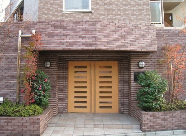 14/14 エントランス