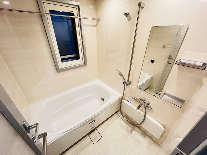 13/22 浴室