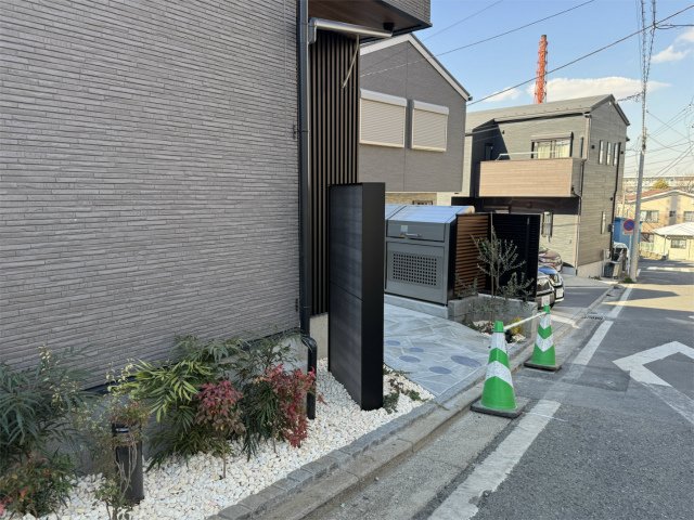 4/4 エントランス