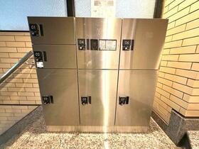 15/15 エントランス