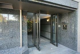 15/15 エントランス