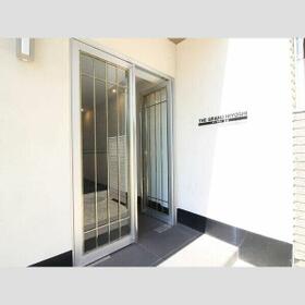 16/16 エントランス