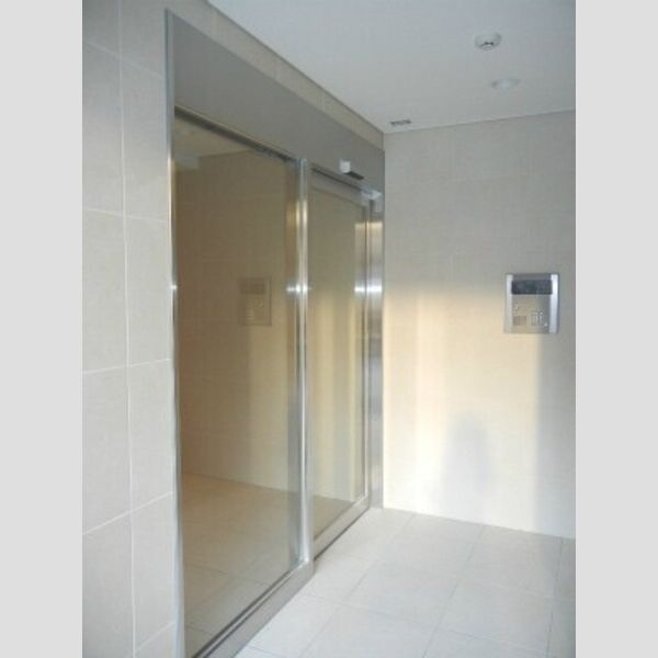 14/25 エントランス