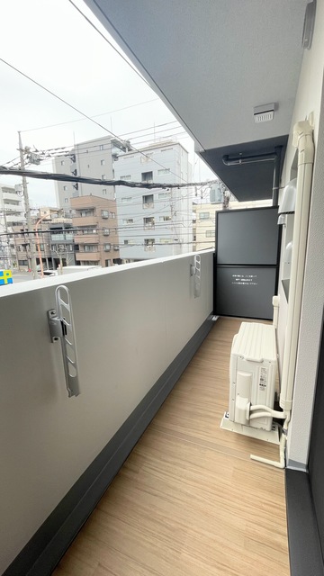 21/24 バルコニー