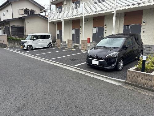 14/20 駐車場
