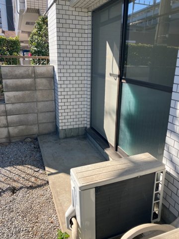 13/19 バルコニー