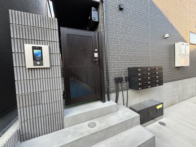 15/16 エントランス