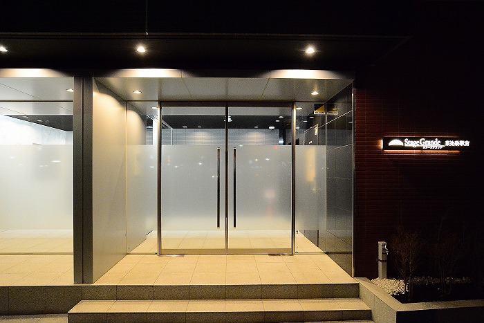 18/24 エントランス