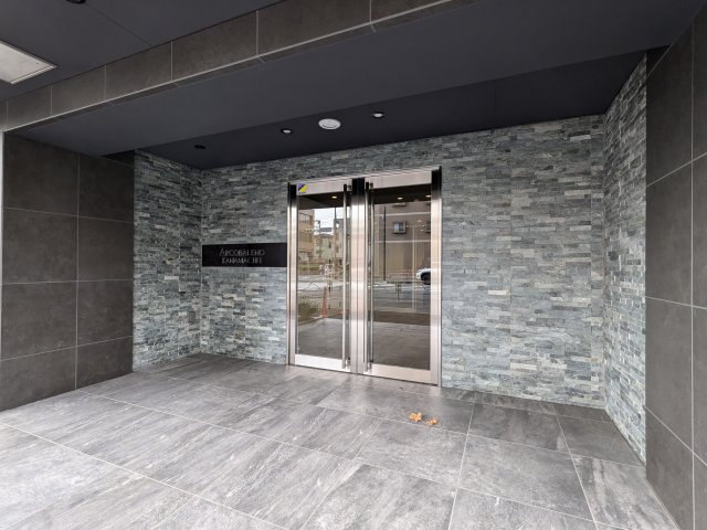 18/18 エントランス